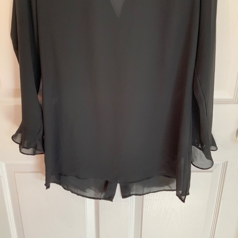 VICTORIA’S SECRET BLACK RUFFLE TOP SIZE M - Picture 6 of 9